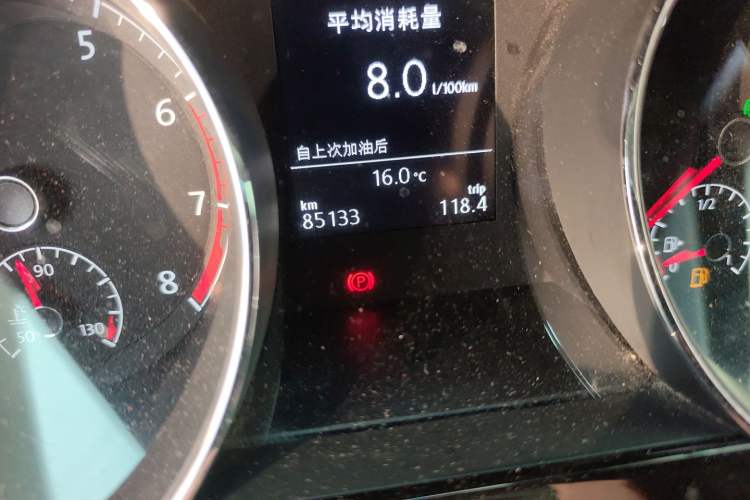 Used Volkswagen Touran 2018 Volkswagen Touran L 280TSI DSG Boundary Edition 7 Seats China V Emission Standard Odometer Close Up