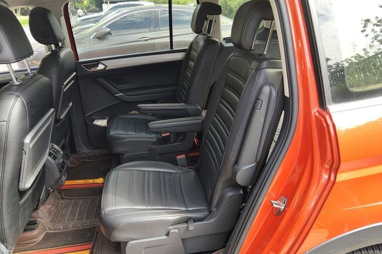 Used Volkswagen Touran 2018 Volkswagen Touran L 280TSI DSG Boundary Luxury Edition 6 Seats China V Emission Standard Left Rear Seat