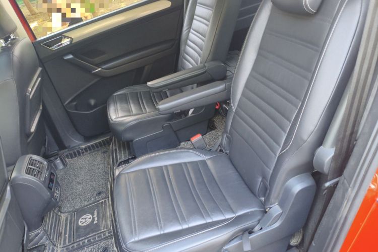 Used Volkswagen Touran 2018 Volkswagen Touran L 280TSI DSG Luxury Edition 6-seater Left Rear Seat