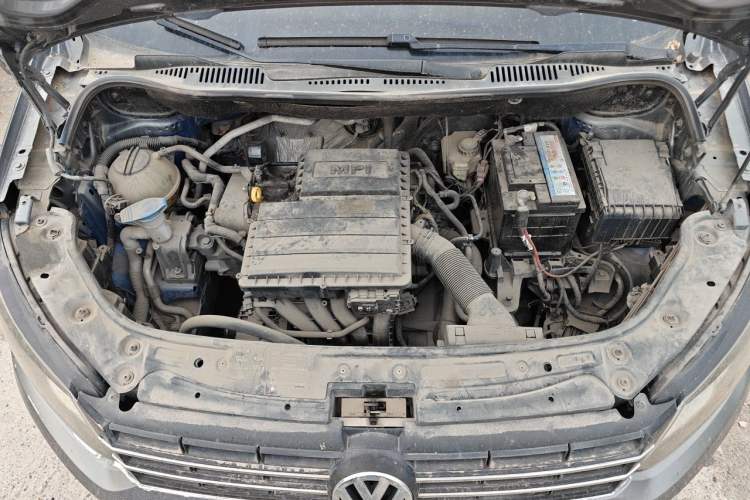 Used Volkswagen Touran 2018 Volkswagen Touran L 1.6L Manual Trend Edition Engine Bay