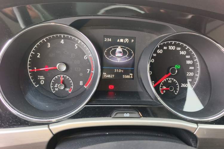 Used Volkswagen Touran 2018 Volkswagen Touran L 280TSI DSG Luxury Edition 7 Seats Instrument Cluster