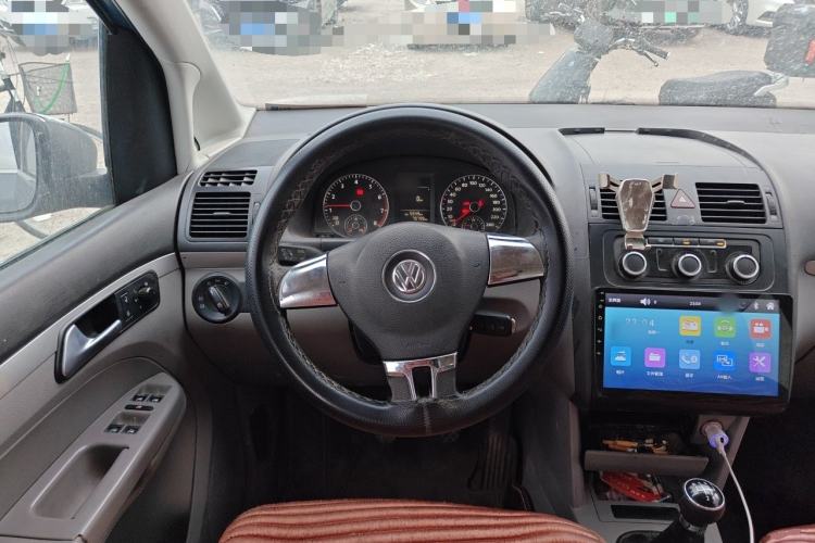 Used Volkswagen Touran 2018 Volkswagen Touran L 1.6L Manual Trend Edition Steering Wheel