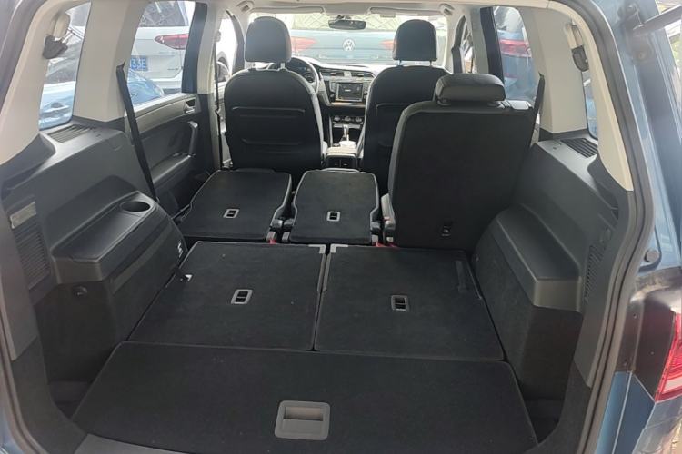 Used Volkswagen Touran 2018 Volkswagen Touran L 280TSI DSG Boundary Edition 7 Seats China V Emission Standard Trunk