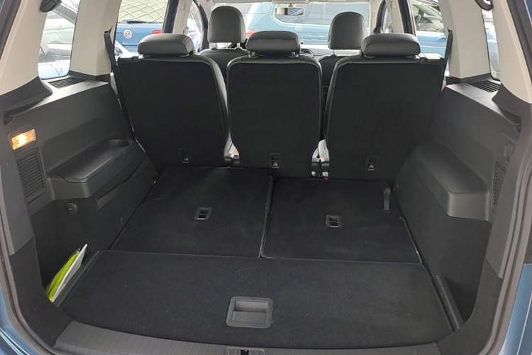 Used Volkswagen Touran 2018 Volkswagen Touran L 280TSI DSG Boundary Edition 7 Seats China V Emission Standard Trunk