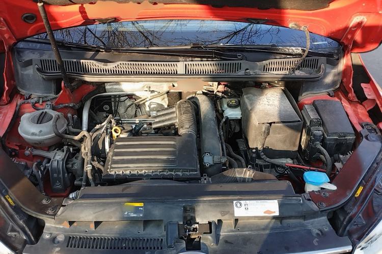 Used Volkswagen Touran 2018 Volkswagen Touran L 280TSI DSG Luxury Edition 6-seater Engine Bay