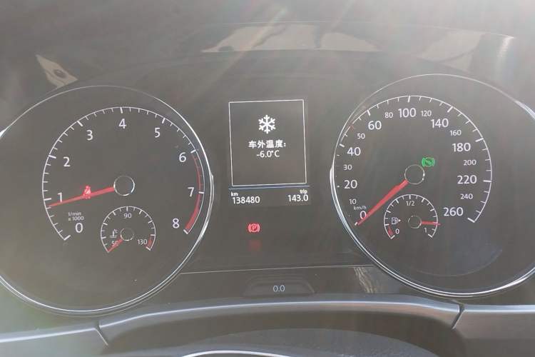 Used Volkswagen Touran 2018 Volkswagen Touran L 280TSI DSG Luxury Edition 6-seater Instrument Cluster