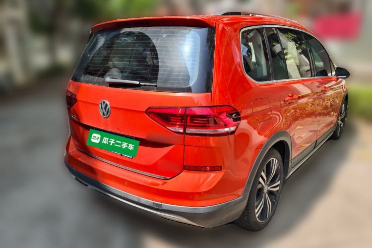 Used Volkswagen Touran 2018 Volkswagen Touran L 280TSI DSG Boundary Luxury Edition 7 Seats China VI Standard Rear Right 45 Deg