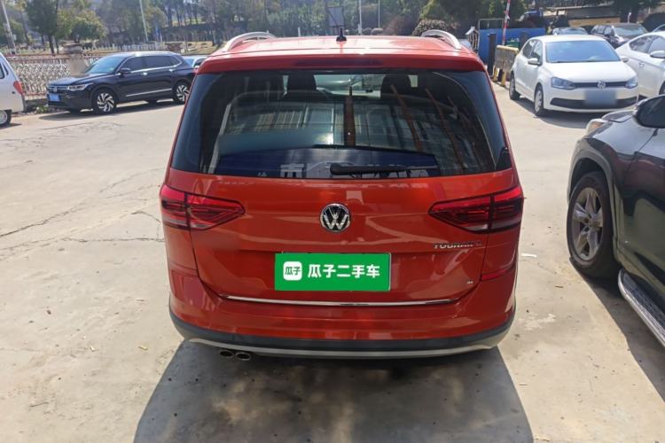 Used Volkswagen Touran 2018 Volkswagen Touran L 280TSI DSG Boundary Luxury Edition 6 Seats China V Emission Standard Rear