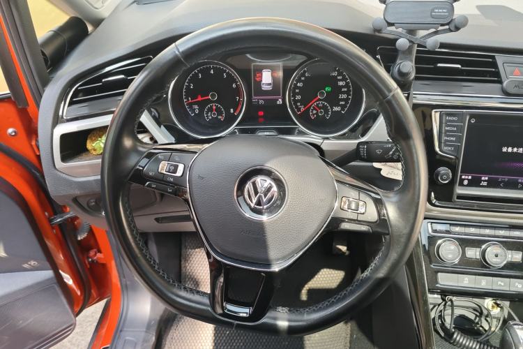 Used Volkswagen Touran 2018 Volkswagen Touran L 280TSI DSG Boundary Luxury Edition 7 Seats China VI Standard Steering Wheel