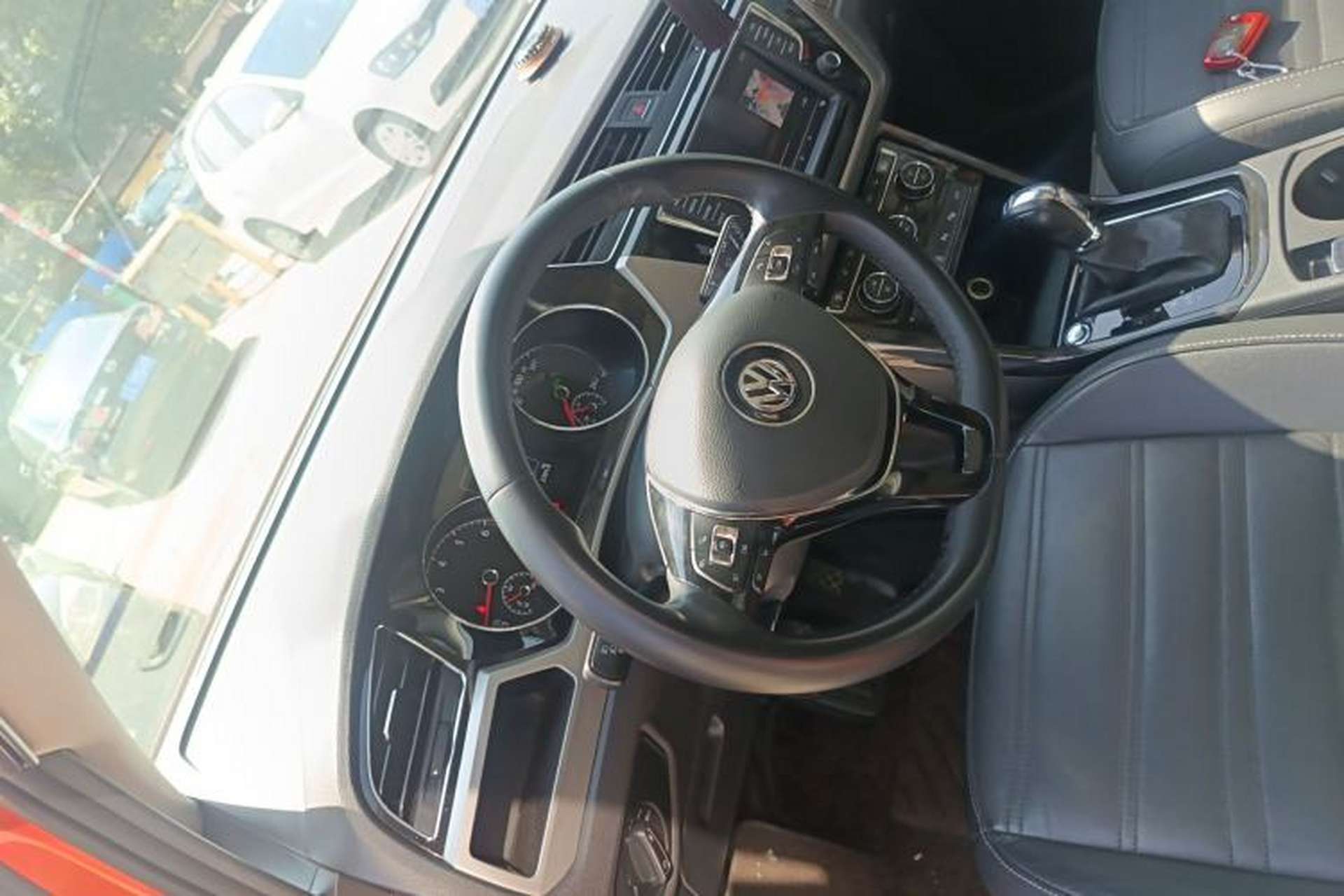 Used Volkswagen Touran 2018 Volkswagen Touran L 280TSI DSG Boundary Luxury Edition 6 Seats China V Emission Standard Steering Wheel