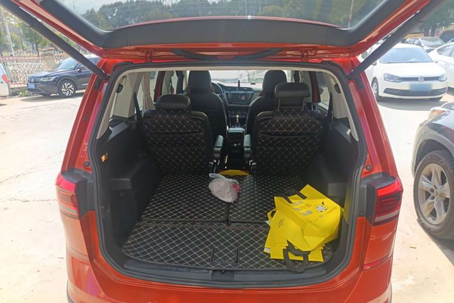 Used Volkswagen Touran 2018 Volkswagen Touran L 280TSI DSG Boundary Luxury Edition 6 Seats China V Emission Standard Trunk