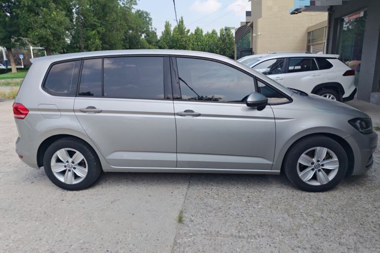 Used Volkswagen Touran 2018 Volkswagen Touran L 280TSI DSG Style Edition 7 Seats China VI Standard Exterior 2