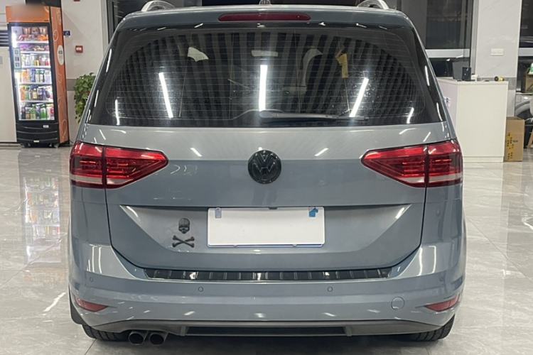 Used Volkswagen Touran 2018 Volkswagen Touran L 280TSI DSG Comfort Edition 7-seater Exterior 6