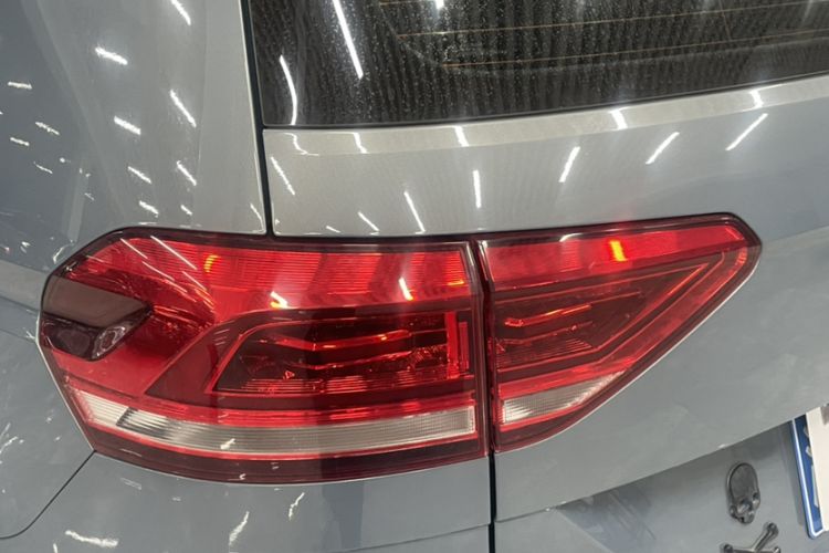 Used Volkswagen Touran 2018 Volkswagen Touran L 280TSI DSG Comfort Edition 7-seater Exterior 7