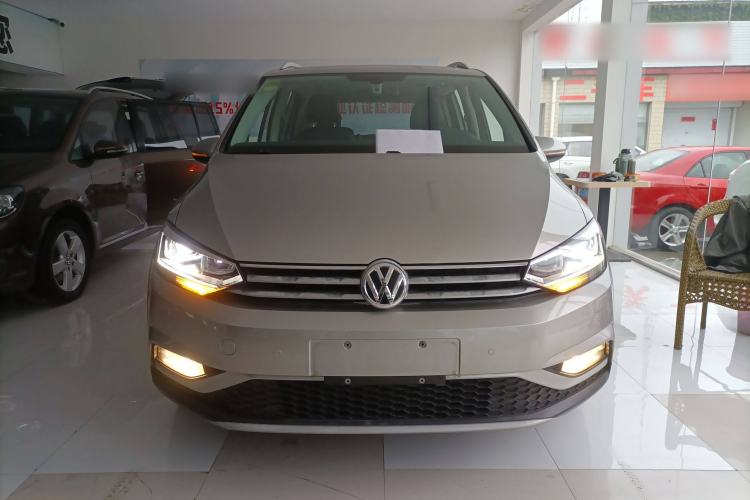 Used Volkswagen Touran 2018 Volkswagen Touran L 280TSI DSG Boundary Edition 6-Seater China V Emission Standard Front