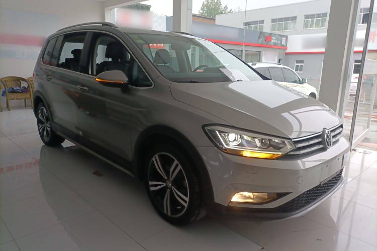 Used Volkswagen Touran 2018 Volkswagen Touran L 280TSI DSG Boundary Edition 6-Seater China V Emission Standard Front Right 45 Deg