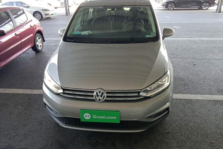 Used Volkswagen Touran 2018 Volkswagen Touran L 280TSI DSG Boundary Luxury Edition 7 Seats China V Emission Standard Front
