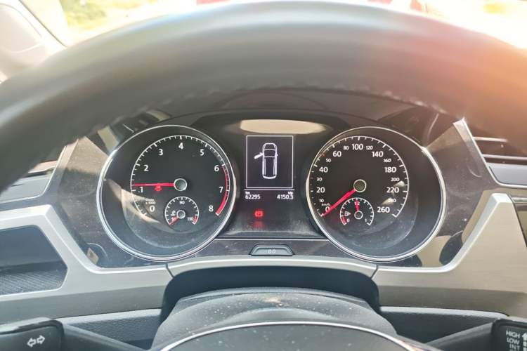 Used Volkswagen Touran 2018 Volkswagen Touran L 280TSI DSG Boundary Edition 7 Seats China VI Standard Instrument Cluster