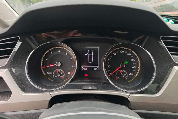 Used Volkswagen Touran 2018 Volkswagen Touran L 280TSI DSG Boundary Edition 7 Seats China VI Standard Instrument Cluster
