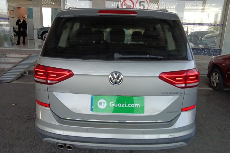 Used Volkswagen Touran 2018 Volkswagen Touran L 280TSI DSG Boundary Luxury Edition 7 Seats China V Emission Standard Rear