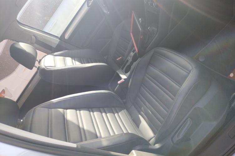 Used Volkswagen Touran 2018 Volkswagen Touran L 280TSI DSG Style Edition 7 Seats China VI Standard Right Front Seat