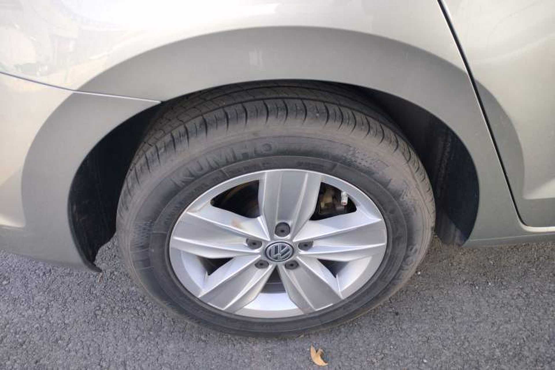 Used Volkswagen Touran 2018 Volkswagen Touran L 280TSI DSG Style Edition 7 Seats China VI Standard Right Rear Wheel Hub