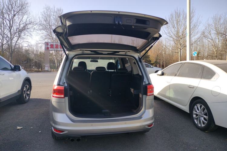 Used Volkswagen Touran 2018 Volkswagen Touran L 280TSI DSG Style Edition 7 Seats China VI Standard Trunk