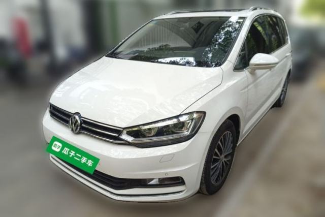 Used Volkswagen Touran 2018 Volkswagen Touran L 280TSI DSG Luxury Edition 6-seater