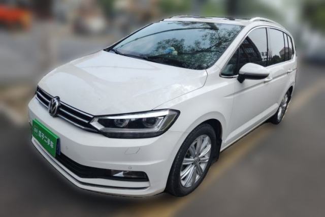 Ojetý Volkswagen Touran 2018 Volkswagen Touran L 280TSI DSG Comfort Edition 7-seater
