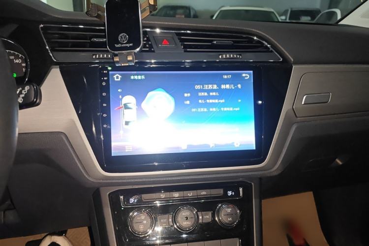 Used Volkswagen Touran 2018 Volkswagen Touran L 280TSI DSG Boundary Edition 6-Seater China VI Standard Audio And AC Panel