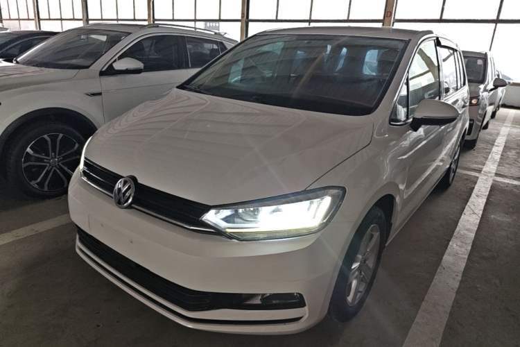 Used Volkswagen Touran 2018 Volkswagen Touran L 280TSI DSG Style Edition 7 Seats China VI Standard Guazi used car, China used car export, Used car for sale, Used  cars, Cheapest cars for sale