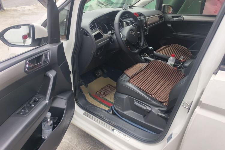 Used Volkswagen Touran 2018 Volkswagen Touran L 280TSI DSG Comfort Edition 7 Seats China V Emission Standard Driver Seat
