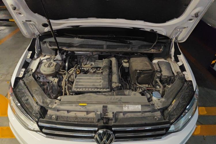 Used Volkswagen Touran 2018 Volkswagen Touran L 280TSI DSG Comfort Edition 7-seater Engine Bay