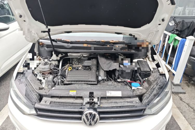 Used Volkswagen Touran 2018 Volkswagen Touran L 280TSI DSG Style Edition 7 Seats China V Emission Standard Engine Bay