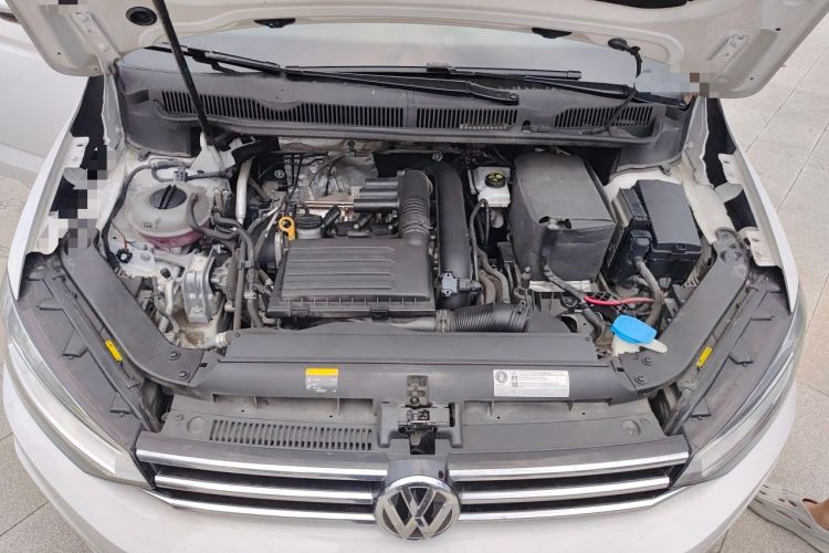 Used Volkswagen Touran 2018 Volkswagen Touran L 280TSI DSG Comfort Edition 7-seater Engine Bay
