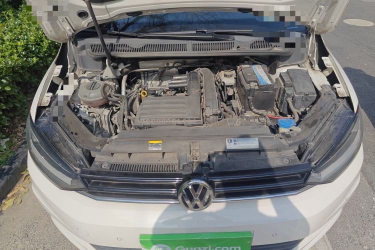Used Volkswagen Touran 2018 Volkswagen Touran L 280TSI DSG Comfort Edition 7 Seats China V Emission Standard Engine Bay