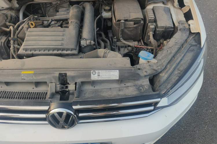 Used Volkswagen Touran 2018 Volkswagen Touran L 280TSI DSG Style Edition 7 Seats China V Emission Standard Engine Bay Left