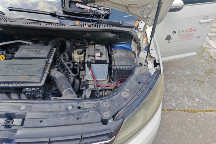 Used Volkswagen Touran 2018 Volkswagen Touran L 1.6L Manual Trend Edition Engine Bay Left