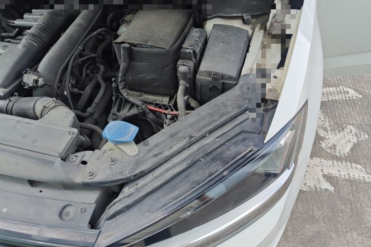 Used Volkswagen Touran 2018 Volkswagen Touran L 280TSI DSG Comfort Edition 7 Seats China V Emission Standard Engine Bay Left