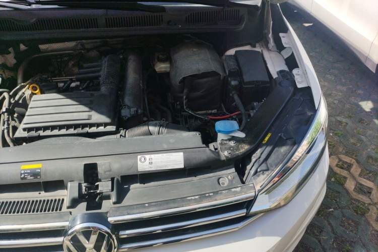 Used Volkswagen Touran 2018 Volkswagen Touran L 280TSI DSG Luxury Edition 7 Seats Engine Bay Left