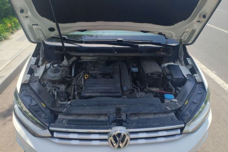 Used Volkswagen Touran 2018 Volkswagen Touran L 280TSI DSG Boundary Edition 7 Seats China VI Standard Engine Bay