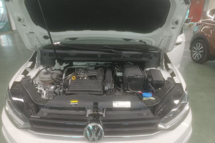 Used Volkswagen Touran 2018 Volkswagen Touran L 280TSI DSG Style Edition 7 Seats China V Emission Standard Engine Bay