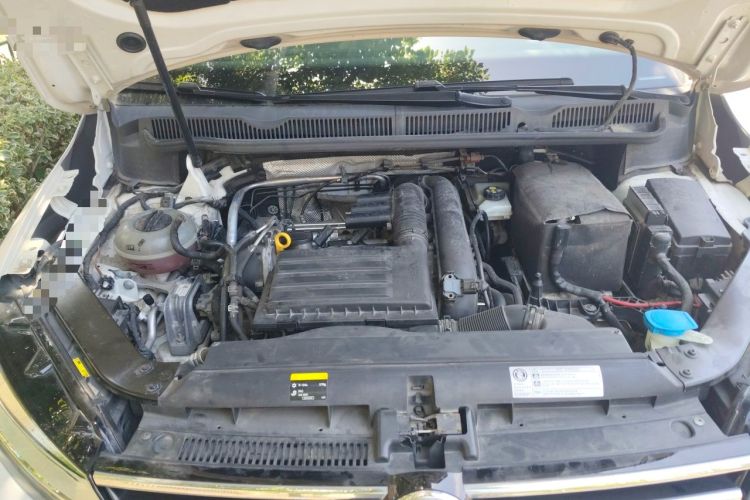 Used Volkswagen Touran 2018 Volkswagen Touran L 280TSI DSG Comfort Edition 6-seater Engine Bay