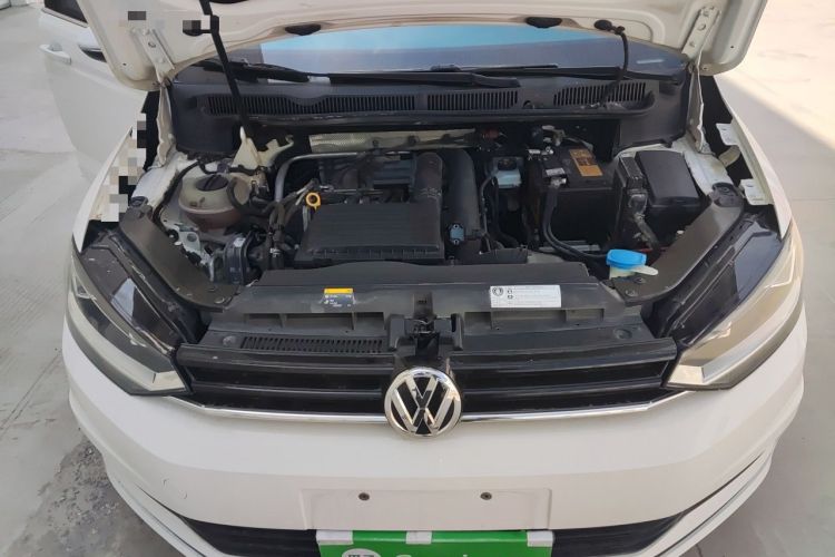 Used Volkswagen Touran 2018 Volkswagen Touran L 280TSI Manual Trend Edition Engine Bay