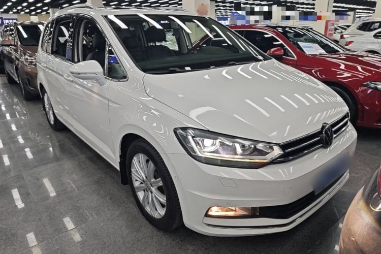 Used Volkswagen Touran 2018 Volkswagen Touran L 280TSI DSG Comfort Edition 7-seater Exterior 1