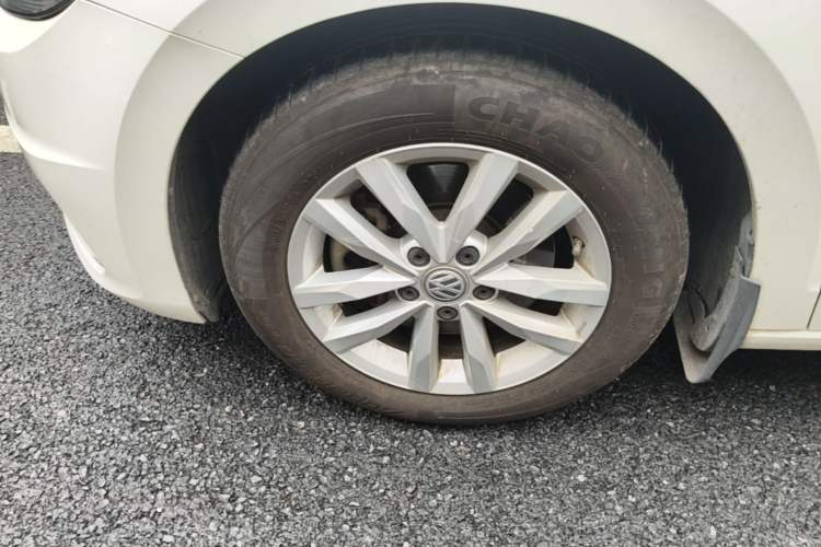 Used Volkswagen Touran 2018 Volkswagen Touran L 280TSI DSG Comfort Edition 7 Seats China V Emission Standard Exterior 1