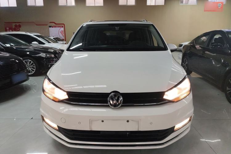Used Volkswagen Touran 2018 Volkswagen Touran L 280TSI DSG Comfort Edition 7 Seats China V Emission Standard Exterior 1