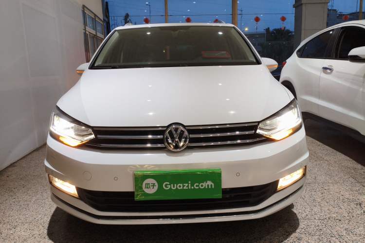Used Volkswagen Touran 2018 Volkswagen Touran L 280TSI DSG Luxury Edition 7 Seats Exterior 1