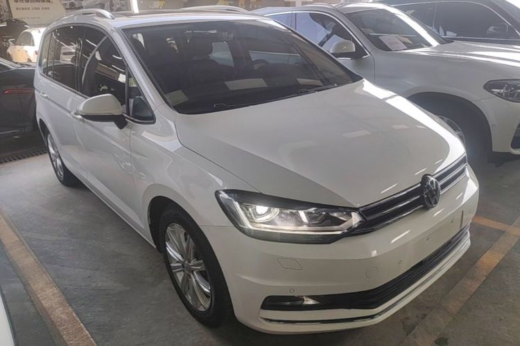 Used Volkswagen Touran 2018 Volkswagen Touran L 280TSI DSG Comfort Edition 7-seater Exterior 1