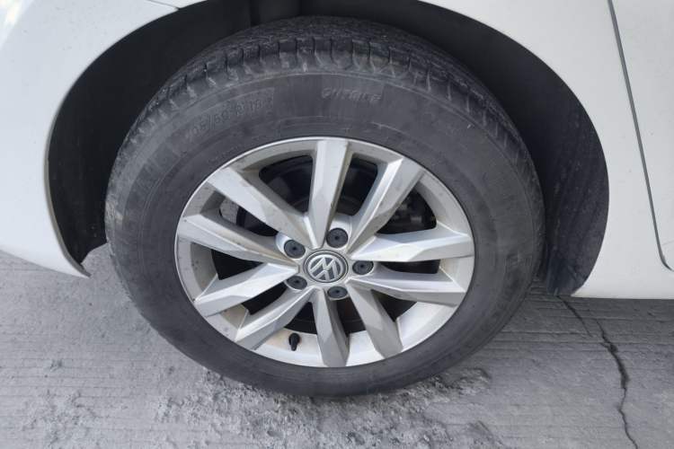 Used Volkswagen Touran 2018 Volkswagen Touran L 280TSI DSG Comfort Edition 7 Seats China V Emission Standard Exterior 2